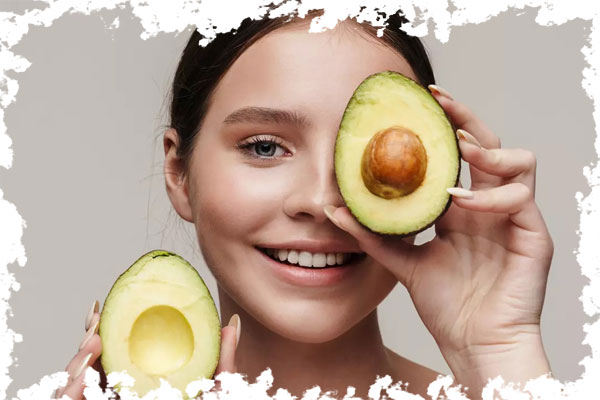 سیب زمینی برای روشن کردن لک ها