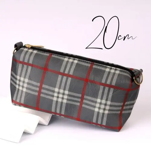 کیف آرایشی چهار گوش