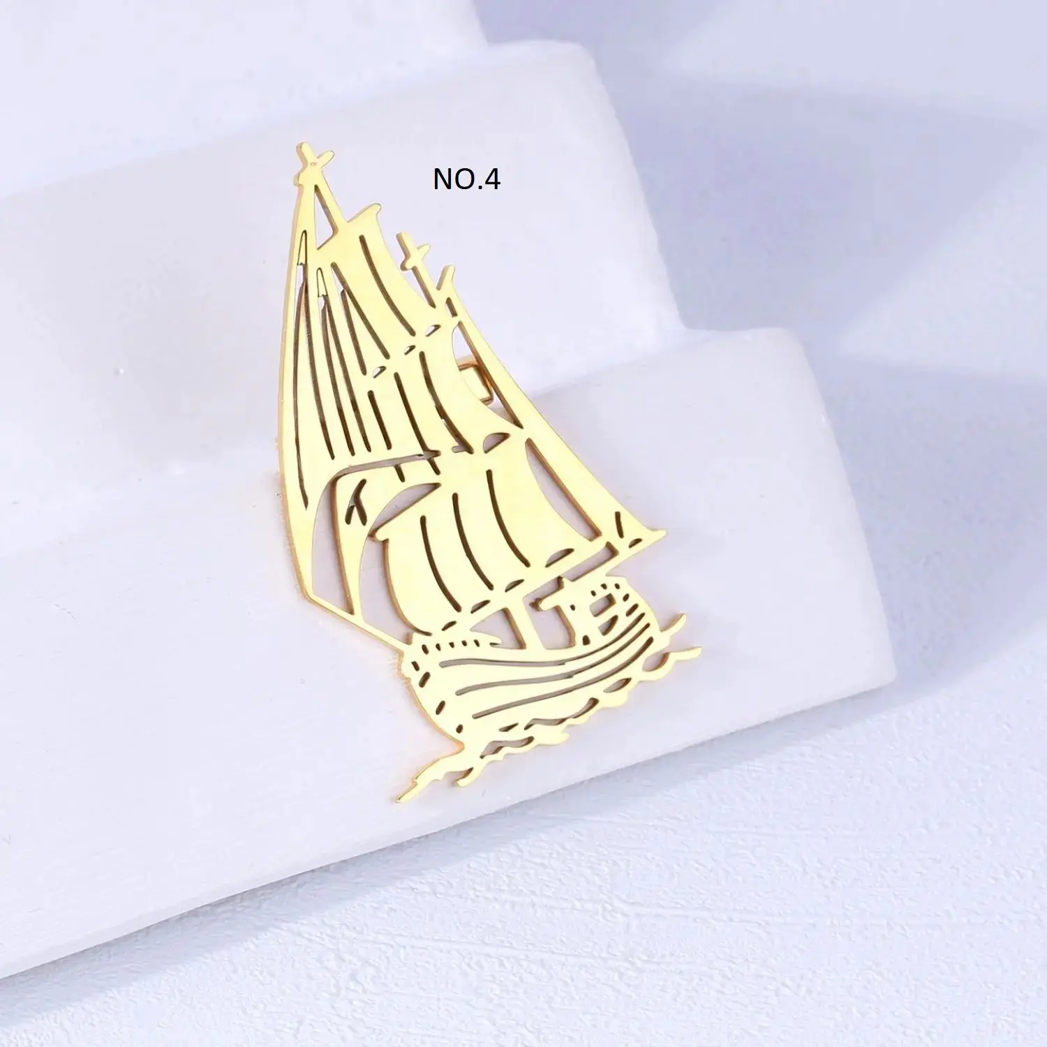 سنجاق سینه استیل طرح دار فانتزی