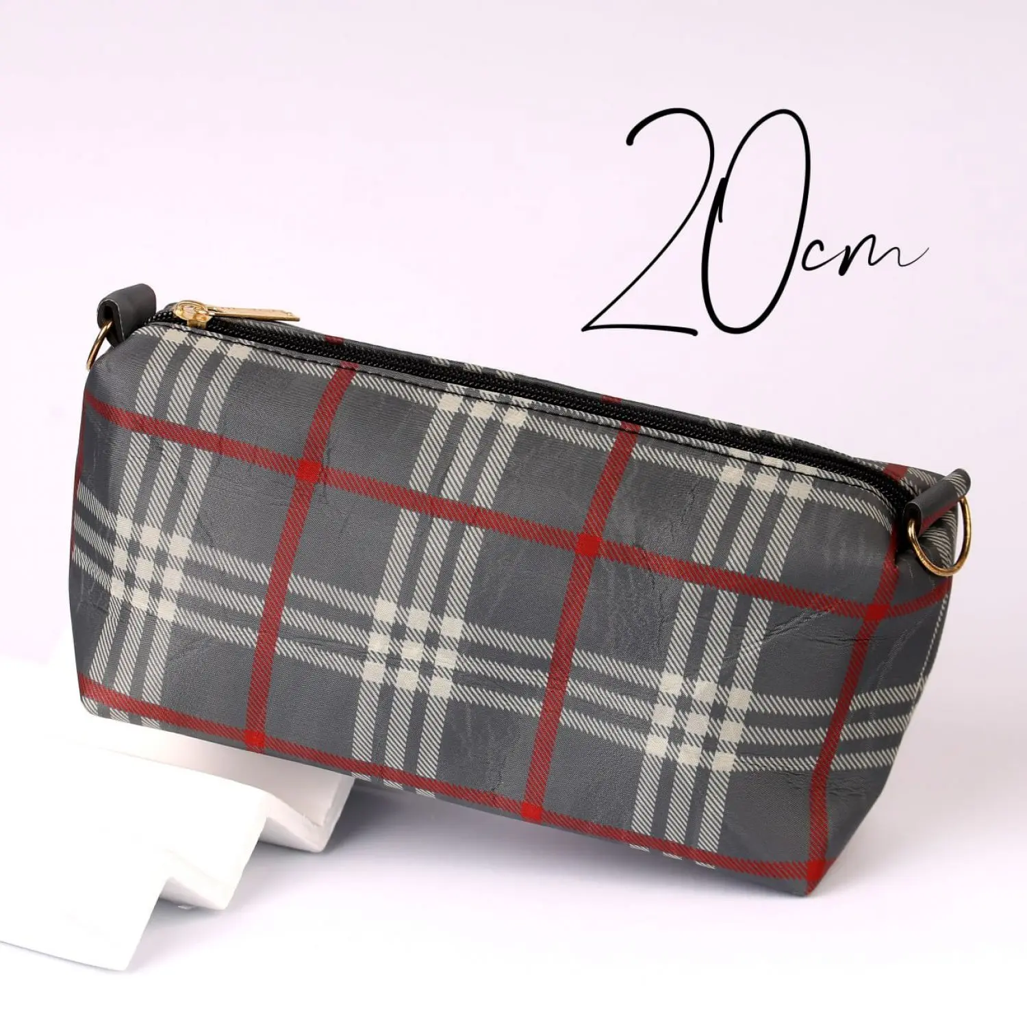 کیف آرایشی چهار گوش