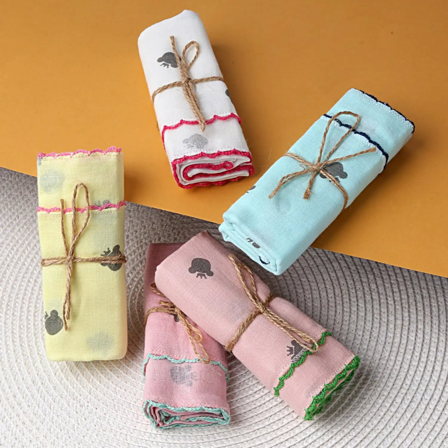 مینی اسکارف دور دوزی