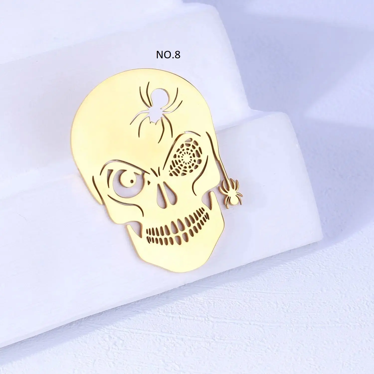 سنجاق سینه استیل طرح دار فانتزی