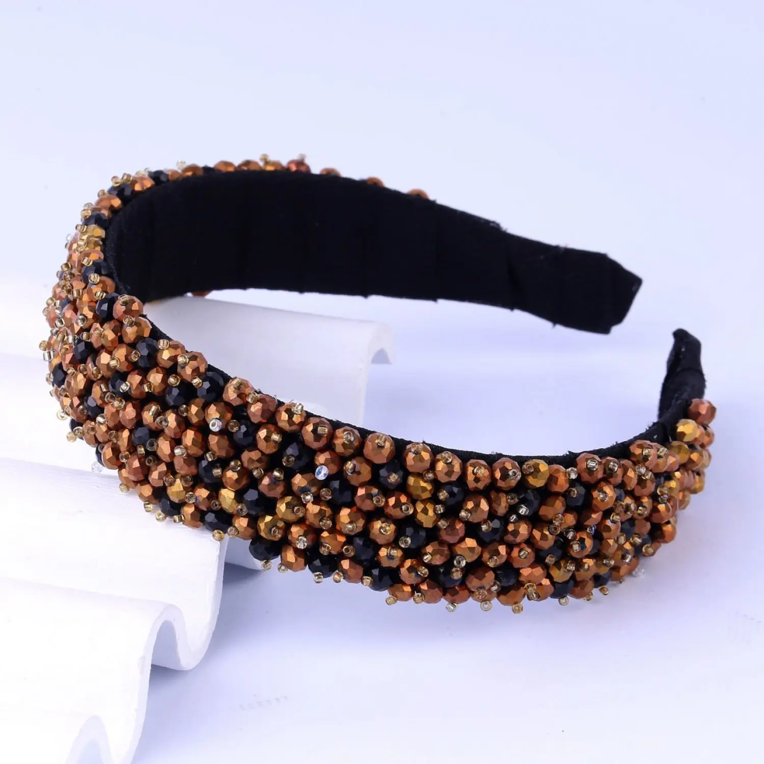 تل کریستالی نگین دار سایز متوسط