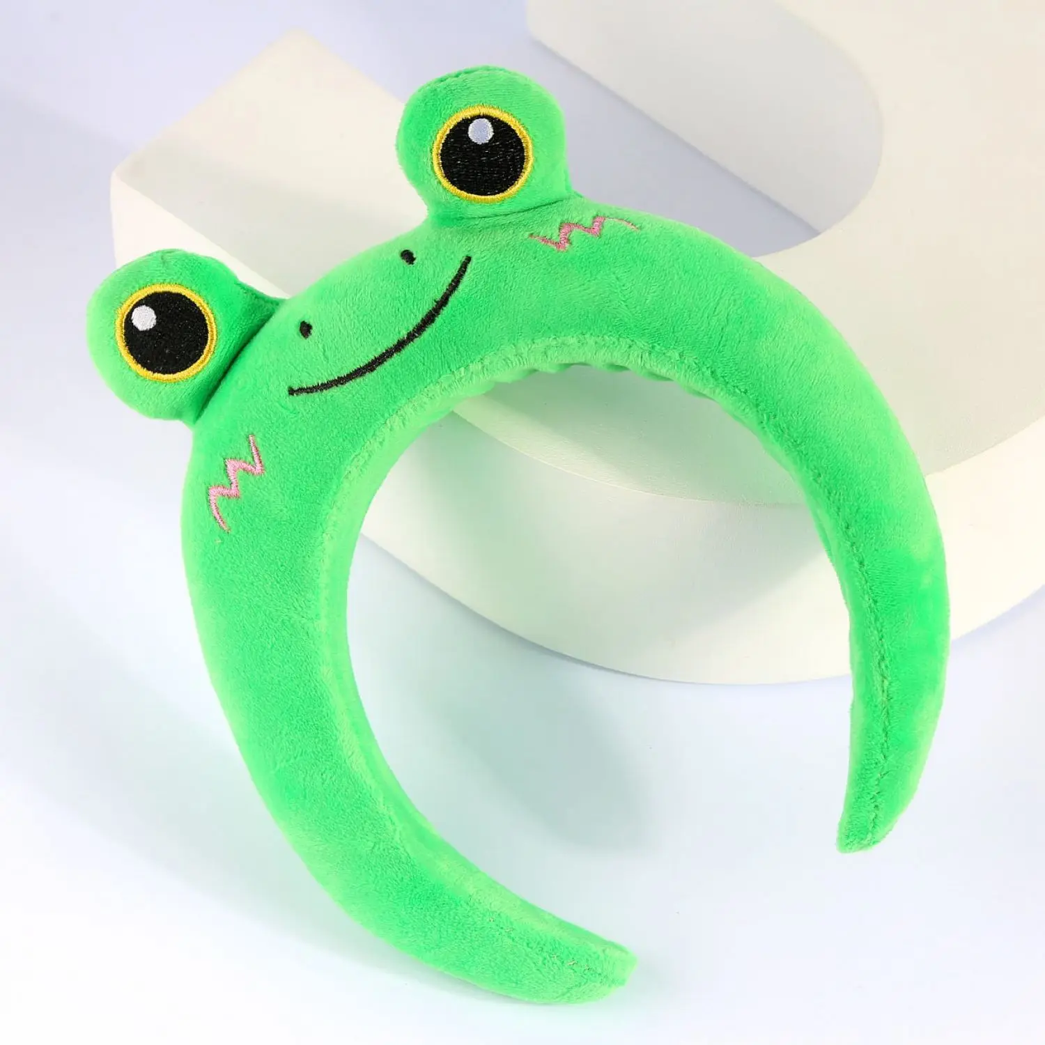 تل عروسکی پفکی مدل قورباغه