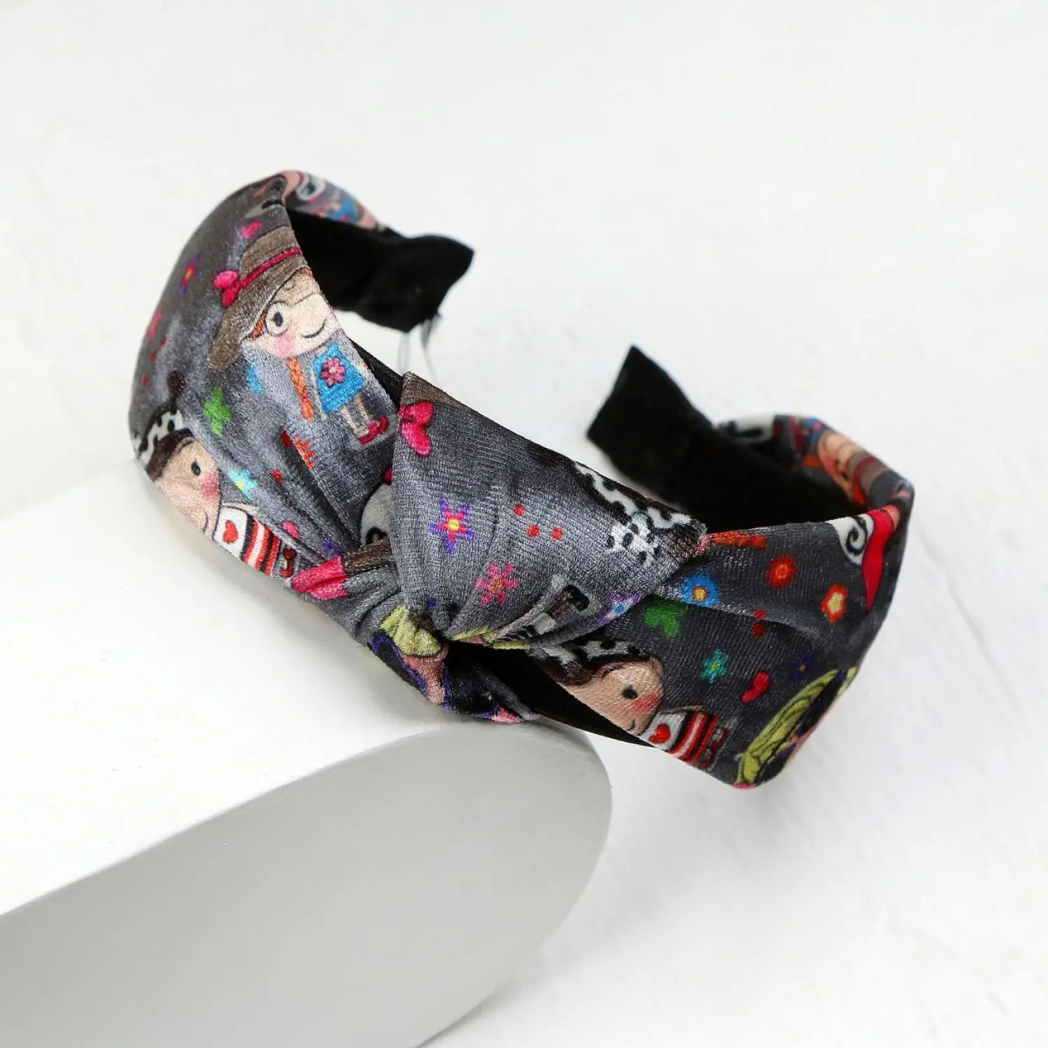 تل مخمل گره ای