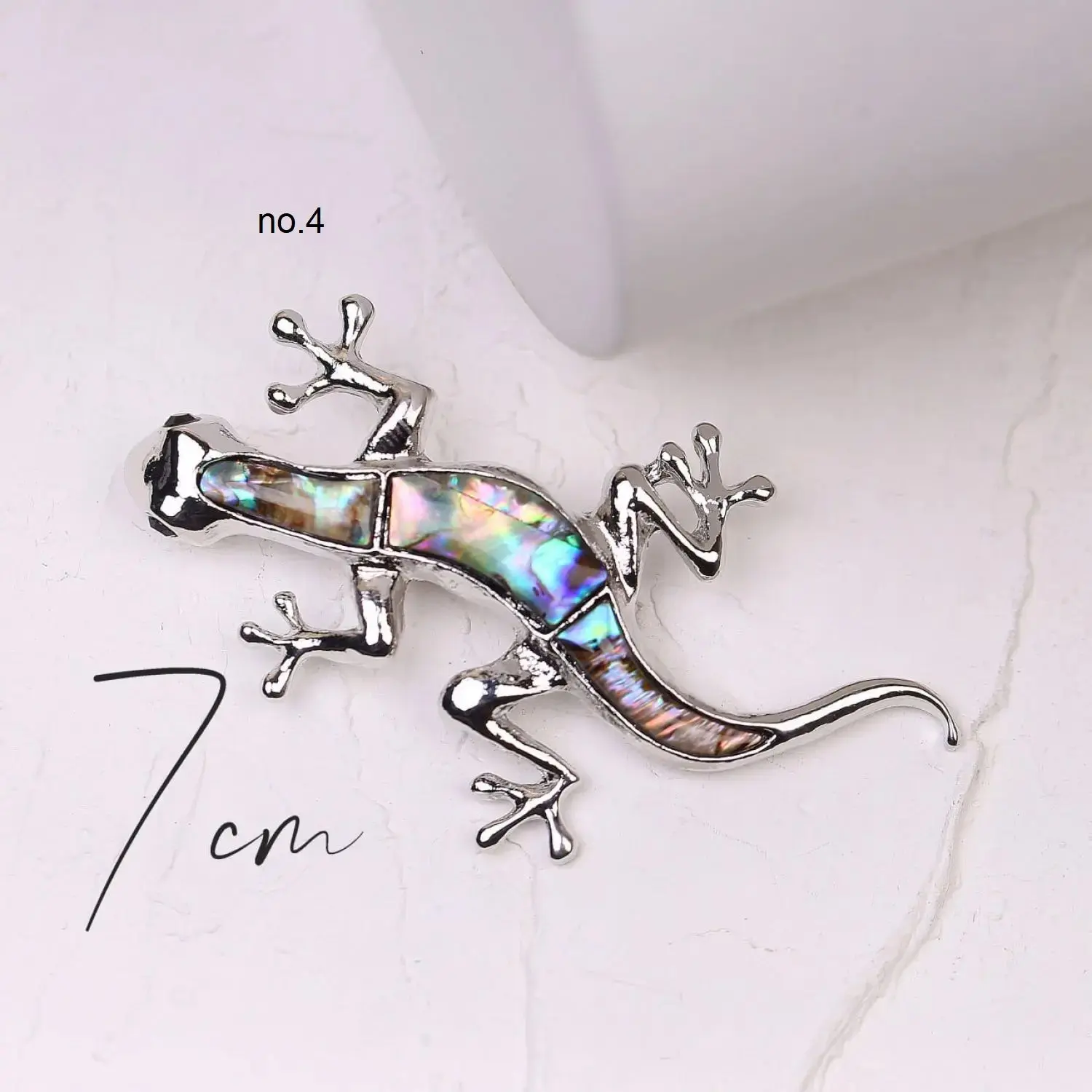 سنجاق سینه مدل قورباغه و حلزون