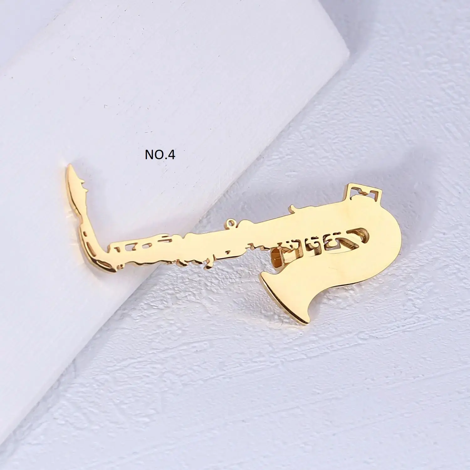 سنجاق سینه استیل طلایی