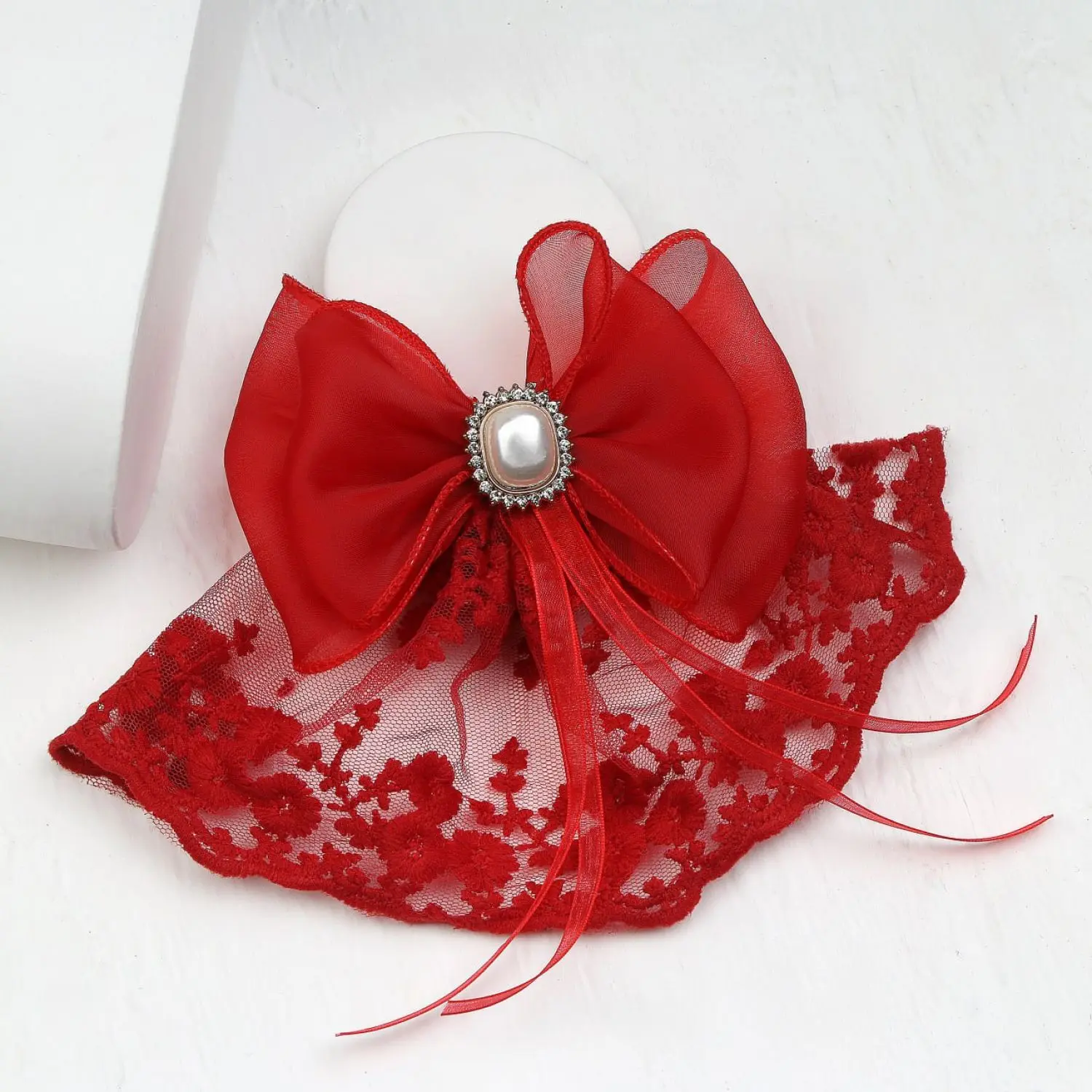 گیره فرانسوی تور و دانتل