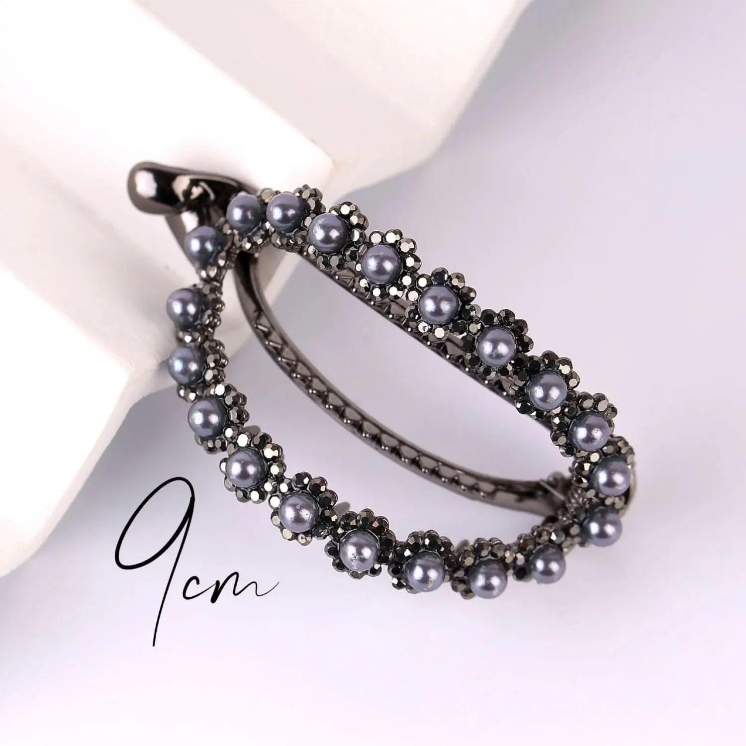 گیره مروارید بیضی