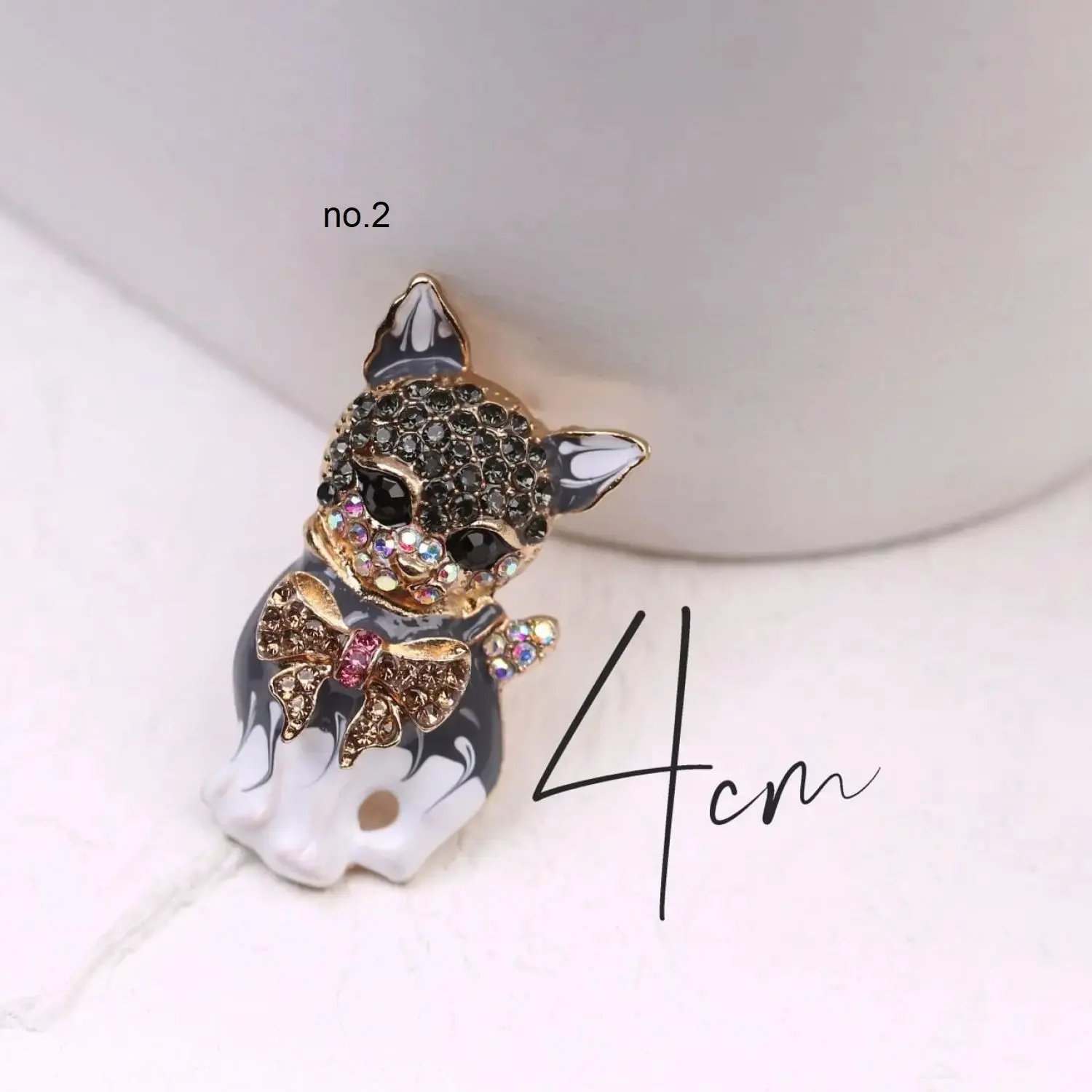 گل سینه مدل حیوان